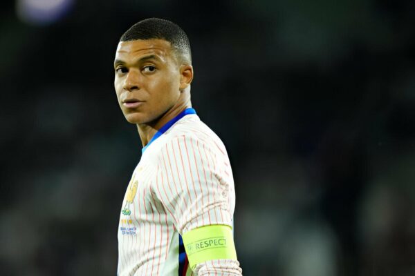 kylian-mbappes-injury